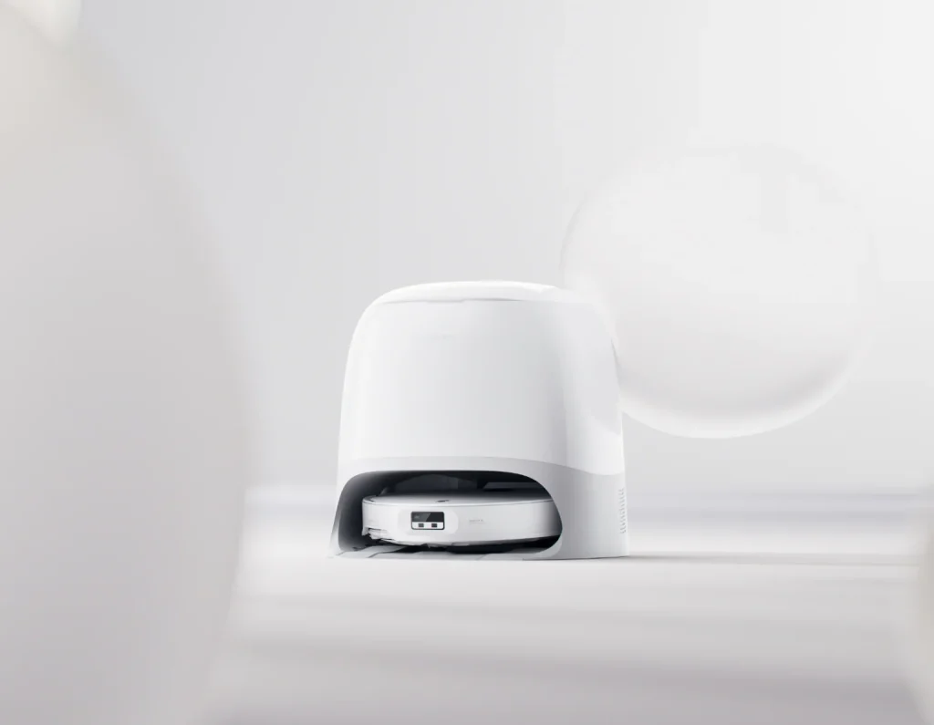 Roborock Qrevo Curv 2 Pro blanc avec station, robot aspirateur pour tapis et meubles bas